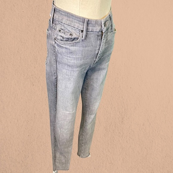 MOTHER Denim ‘The Looker’ Ankle Fray Skinny Jeans in “All Nighter” Gray Size 26 - Picture 15 of 16